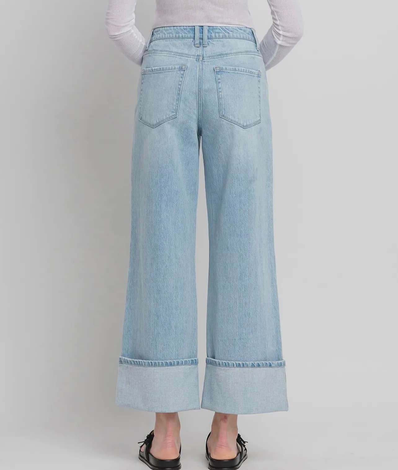 SUPER HIGH RISE CUFFED BAGGY WIDE JEANS