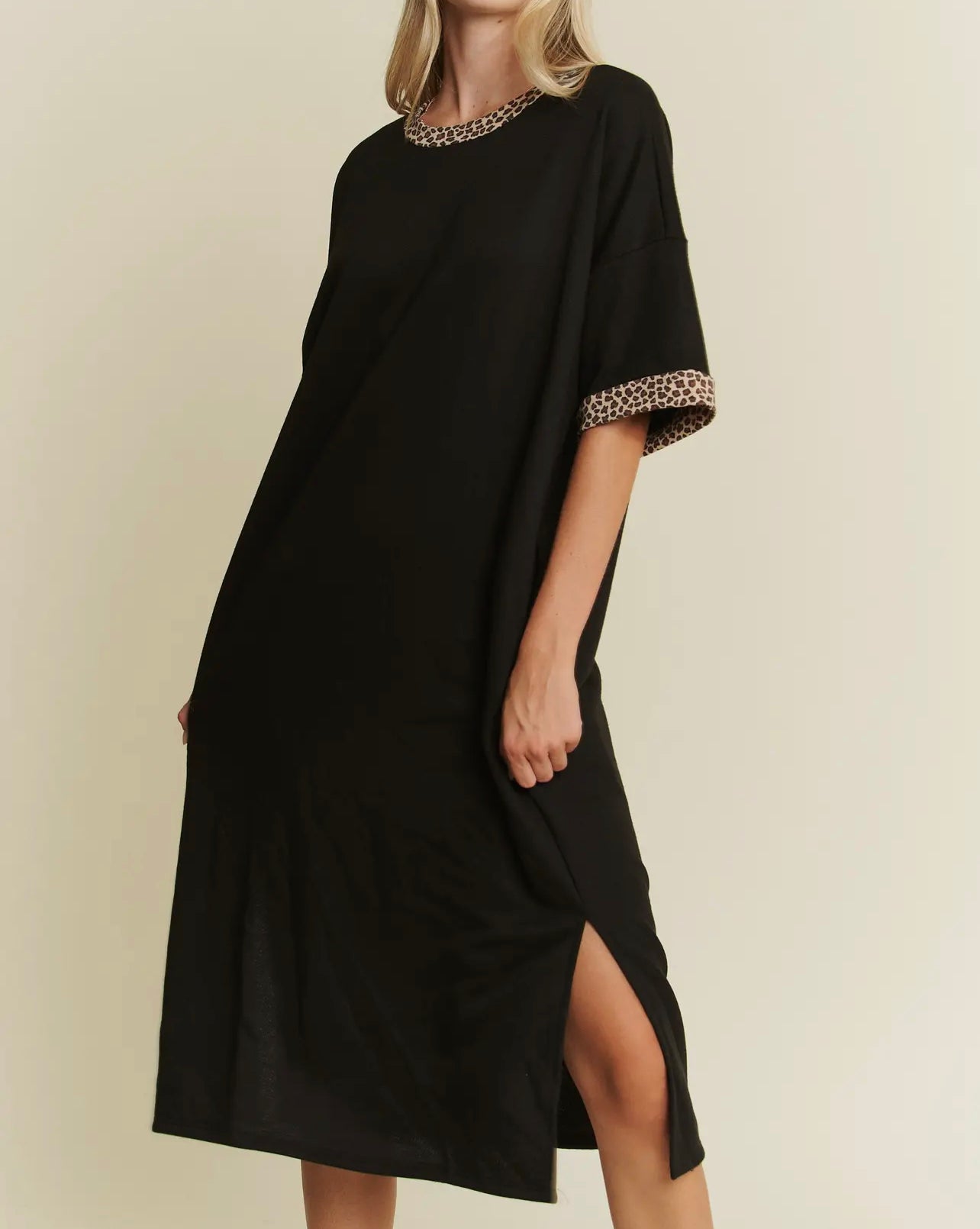 BLACK AND ANIMAL PRINT MIDI DRESS