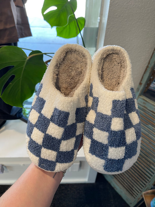 Checkered slippers